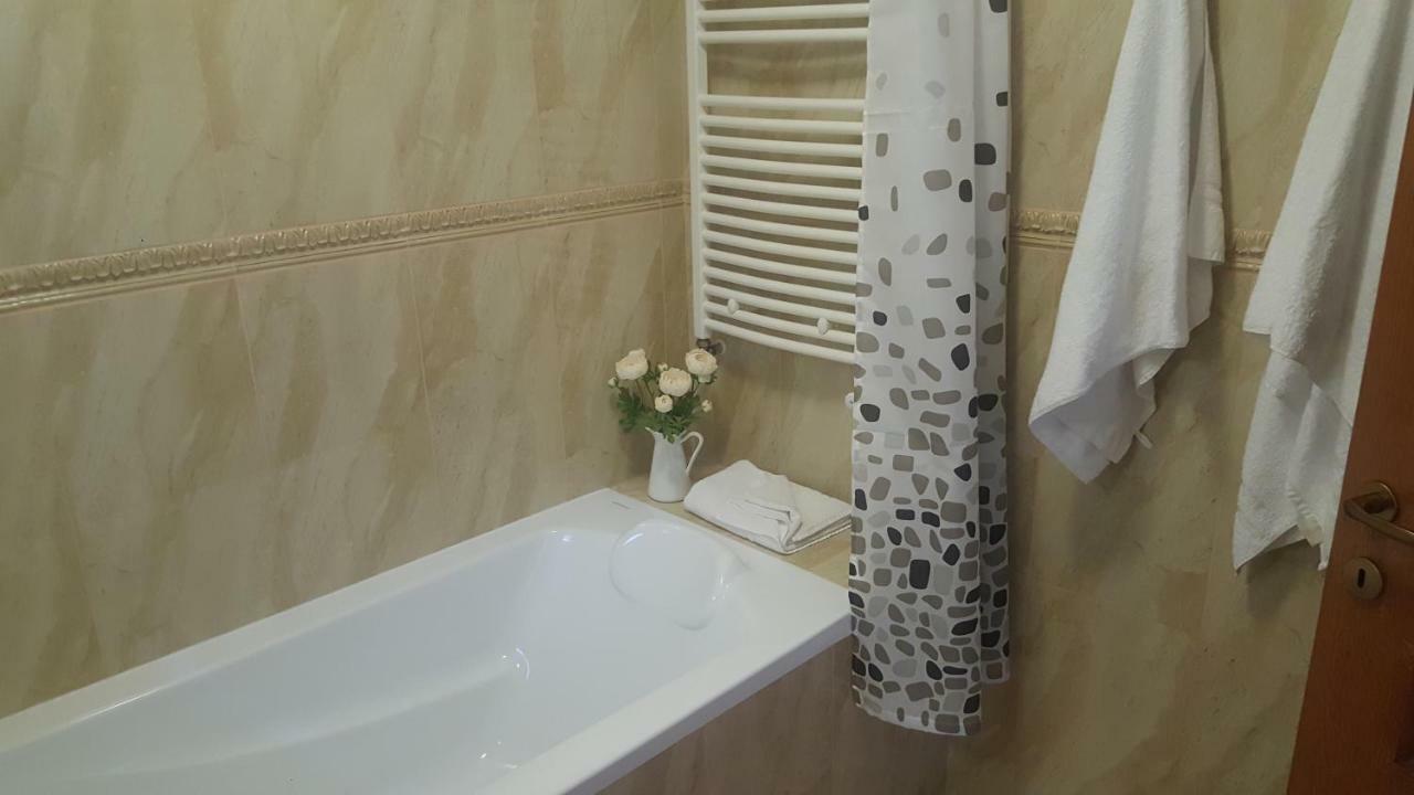 Cozy Apartment In Брашов Экстерьер фото